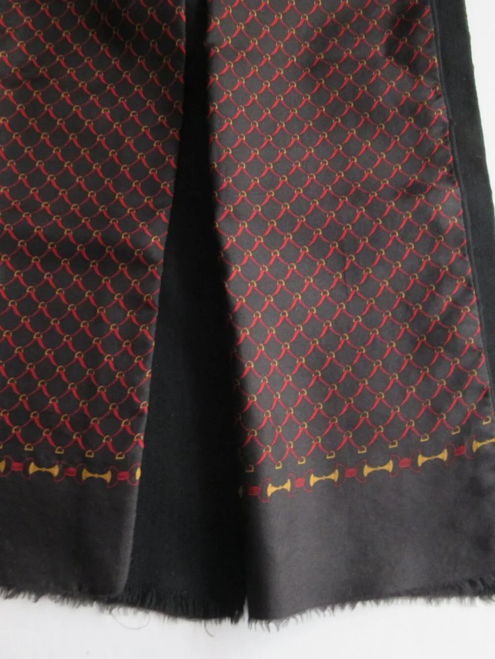 Paolo Designed By Paolo Gucci Scarf Made In Italy 100% Silk 100% Wool Reversible